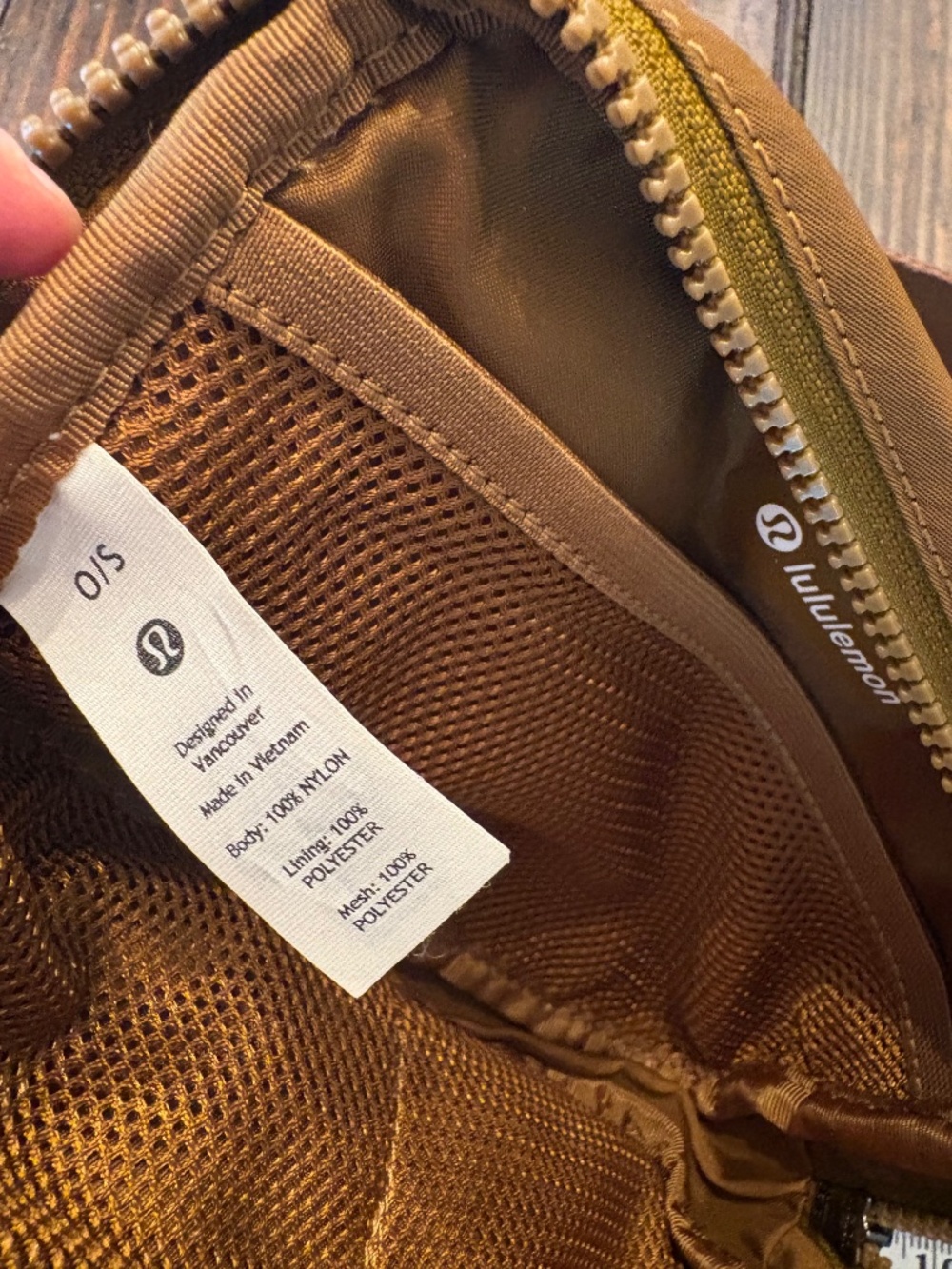 Lululemon Everywhere Belt Bum Crossbody Bag Gold - Picture 7 of 8